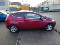 Gebraucht Ford Fiesta Titanium 82 PS (60 kW) 2009 Violet Limousine