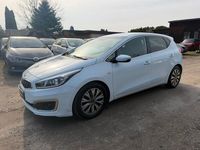 Gebraucht Kia Ceed DREAM-TEAM Edition 136 PS (100 kW) 2016 Weiß Kleinwagen