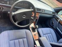 Gebraucht Mercedes 230 167 PS (122 kW) 1990 Blau Limousine