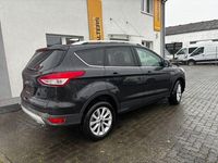 Gebraucht Ford Kuga Titanium 150 PS (110 kW) 2015 Schwarz SUV