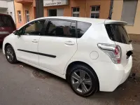 Gebraucht Toyota Verso 150 PS (110 kW) 2014 Weiß Van / Kleinbus