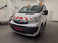 Second-hand Opel Vivaro 114 CP (83 kW) 2012 Alb Monovolum