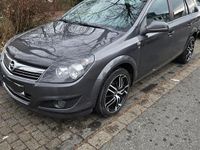 Gebraucht Opel Astra 110 PS (80 kW) 2010 Grau Kombi
