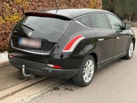 Gebraucht Lancia Delta 115 PS (84 kW) 2011 Schwarz Kleinwagen