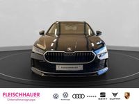 Neu Skoda Superb Selection 150 PS (110 kW) 2026 Ebony schwarz metallic Kombi