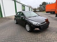 Gebraucht Hyundai i20 GO! 75 PS (55 kW) 2017 Schwarz Limousine