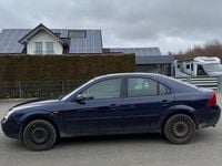 Gebraucht Ford Mondeo Ghia 146 PS (107 kW) 2001 Blau Limousine