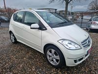 Gebraucht Mercedes A160 95 PS (69 kW) 2011 Weiß Limousine