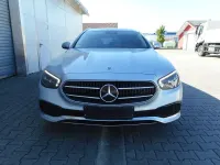 Usado Mercedes E220 Avantgarde 200 CV (147 kW) 2022 Plateado Familiar