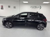 Gebraucht Hyundai i20 101 PS (74 kW) 2022 Schwarz Kleinwagen