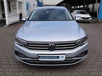 Gebraucht VW Passat Business 150 PS (110 kW) 2023 Scale silver metallic Kombi