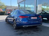 Gebraucht Mercedes C300e Avantgarde 313 PS (230 kW) 2022 Blau Limousine