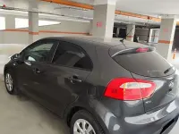 Gebraucht Kia Rio 75 PS (55 kW) 2014 Grau Limousine