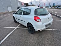 Gebraucht Renault Clio IV 75 PS (55 kW) 2012 Weiß Kleinwagen