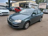 Gebraucht VW Jetta 102 PS (75 kW) 2006 Grün Limousine