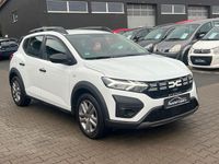 Gebraucht Dacia Sandero Essentiel 101 PS (74 kW) 2023 Weiß SUV