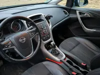 Gebraucht Opel Astra 125 PS (91 kW) 2012 Blau Kombi