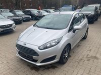 Gebraucht Ford Fiesta Trend 82 PS (60 kW) 2013 Silber Kleinwagen
