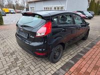 Gebraucht Ford Fiesta 82 PS (60 kW) 2016 Pantherschwarz metallic (metallic) Kleinwagen
