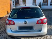 Gebraucht VW Passat 103 PS (75 kW) 2007 Silber Kombi