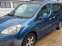 Gebraucht Peugeot Partner Tepee Family 120 PS (88 kW) 2010 Van / Kleinbus