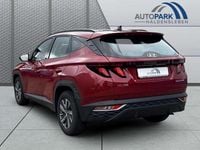 Gebraucht Hyundai Tucson Select 150 PS (110 kW) 2021 Sunset red / mic SUV