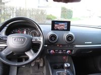 Gebraucht Audi A3 Attraction 110 PS (80 kW) 2016 Schwarz Kombi