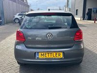 Gebraucht VW Polo 60 PS (44 kW) 2010 Grau Kleinwagen