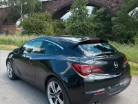 Gebraucht Opel Astra GTC Innovation 179 PS (131 kW) 2011 Schwarz Coupé
