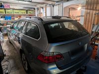 Gebraucht BMW 530 231 PS (169 kW) 2006 Grau Kombi