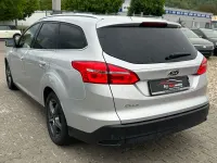 Używany Ford Focus Titanium 120 KM (88 kW) 2014 Srebrny Sedan/Limuzyna