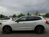 Gebraucht Volvo XC60 R-Design 235 PS (172 kW) 2022 Ice white, solid / solid SUV