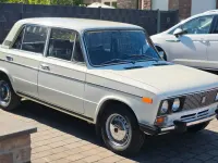 Second-hand Lada 2106 75 CP (55 kW) 1986 Alb Berlinǎ