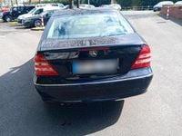 Używany Mercedes C280 231 KM (169 kW) 2007 Niebieski Sedan/Limuzyna