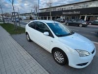 Gebraucht Ford Focus 115 PS (84 kW) 2007 Weiß Kleinwagen
