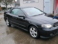 Gebraucht Opel Astra Cabriolet 147 PS (108 kW) 2002 Rot Cabrio