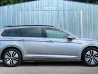 Gebraucht VW Passat GTE 156 PS (114 kW) 2020 Silber Kombi