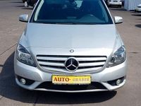 Gebraucht Mercedes B180 122 PS (89 kW) 2014 Polarsilber  metalliclack Van / Kleinbus
