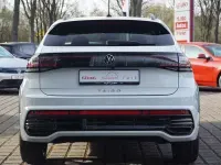 Używany VW Taigo R-line 150 KM (110 kW) 2022 Biały SUV