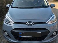Gebraucht Hyundai i10 Intro Edition 67 PS (49 kW) 2014 Grau Kleinwagen