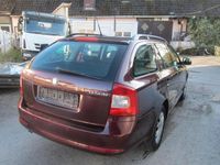 Gebraucht Skoda Octavia 140 PS (102 kW) 2010 Rot Limousine