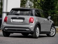 Gebraucht Mini Cooper Essential 136 PS (100 kW) 2022 Moonwalk grey () Kleinwagen