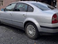 Gebraucht VW Passat Comfortline 170 PS (125 kW) 2001 Grau Limousine