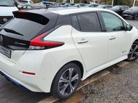 Gebraucht Nissan Leaf Tekna 110 kW (150 PS) 2019 Weiß Kleinwagen
