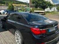 Gebraucht BMW 750L 381 PS (280 kW) 2015 Blau Limousine