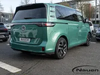 Używany VW ID. Buzz Pro 150 kW (204 KM) 2023 Srebrny Minivan