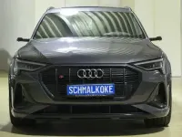 Gebraucht Audi e-tron Comfort 369 kW (503 PS) 2022 Daytonagrau perleffekt SUV