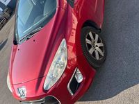 Gebraucht Peugeot 308 Active 156 PS (114 kW) 2012 Rot Limousine