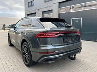 Gebraucht Audi Q8 S-Line 286 PS (210 kW) 2023 Grau SUV