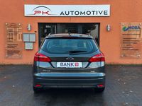 Gebraucht Ford Focus Business Edition 125 PS (91 kW) 2015 Grau Kombi